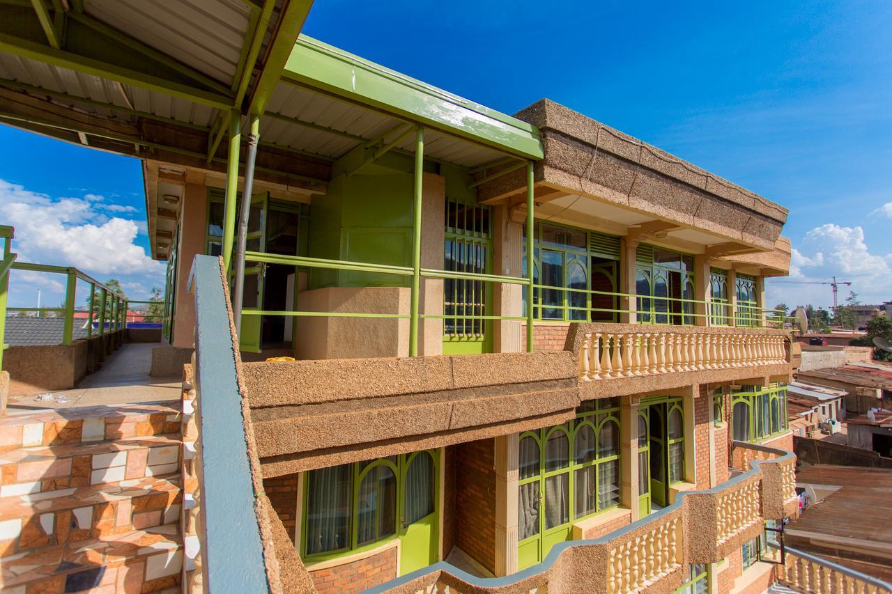 Heart Land Hotel 基加利 外观 照片